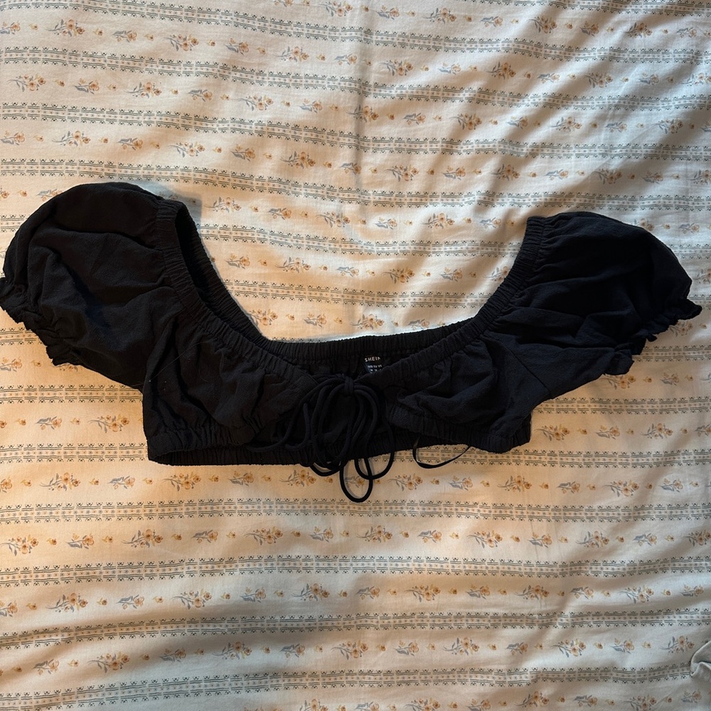 Black Puff Sleeve Crop Top